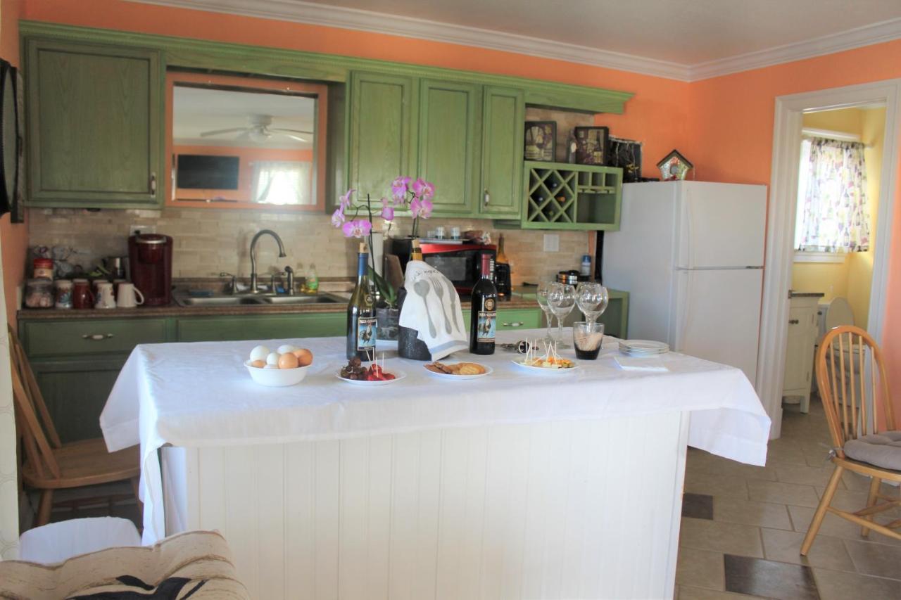Pierhouse Bed & Breakfast Кілл-Девіл-Гілс Екстер'єр фото